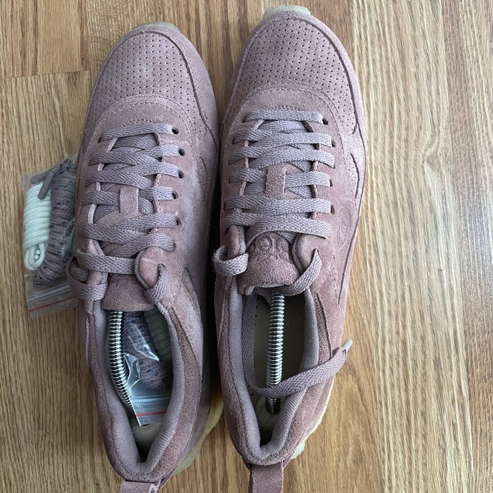 Lockhill suede mauve sneaker